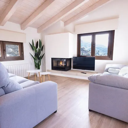 El Sueno Del Buho 4. Atico Con Chimenea Y Terraza. *