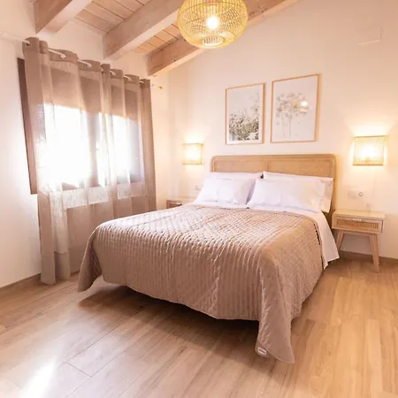 El Sueno Del Buho 4. Atico Con Chimenea Y Terraza. * Beceite