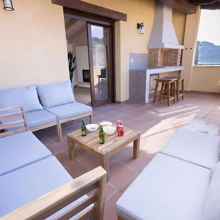 El Sueno Del Buho 4. Atico Con Chimenea Y Terraza.